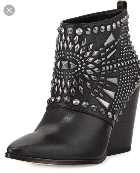 bcbgmaxazria ankle boots